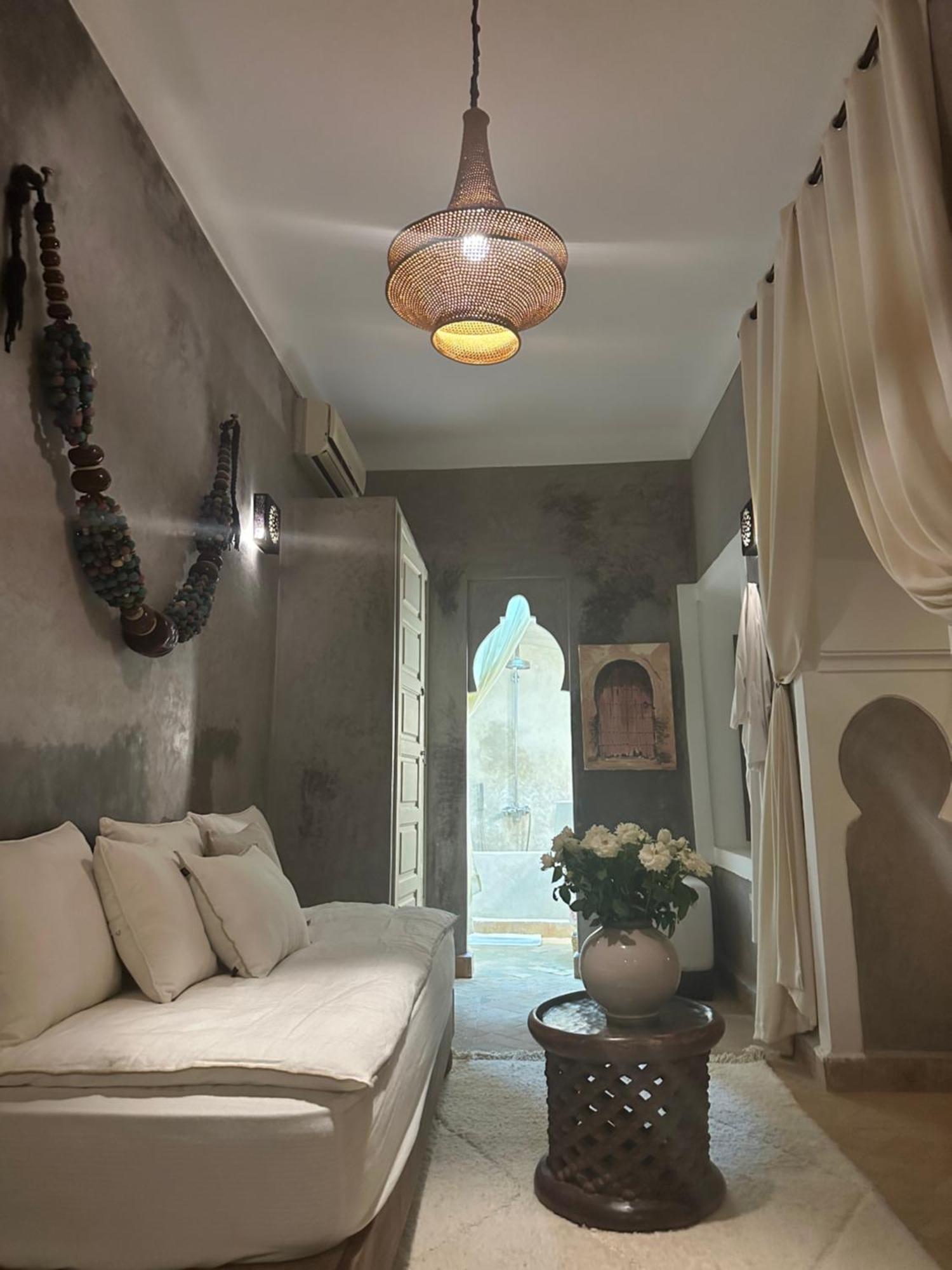 Riad Des Fragrances Dar El Bacha 马拉喀什 外观 照片